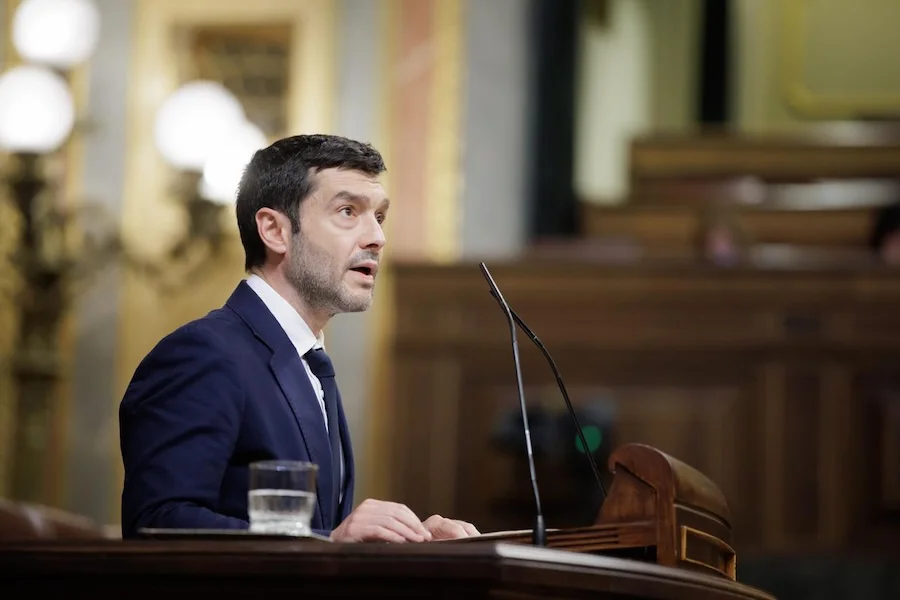 El ministro Bustinduy, durante una intervención en el Congreso | Foto del Congreso