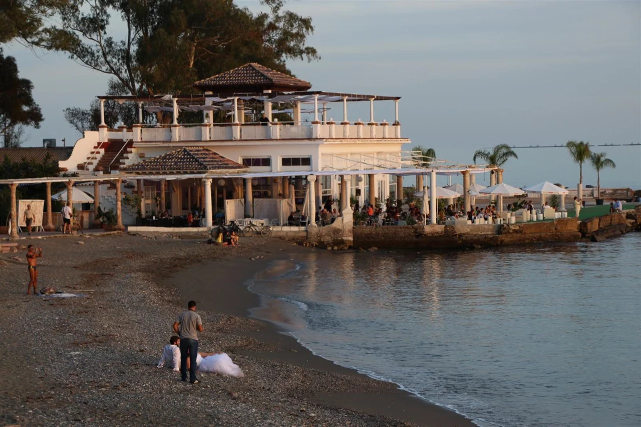 el-balneario-los-banos-del-carmen-468343