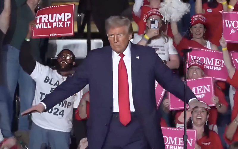 2cced44e-86e2-4b0c-aff6-8f2e5a480be7-trump2