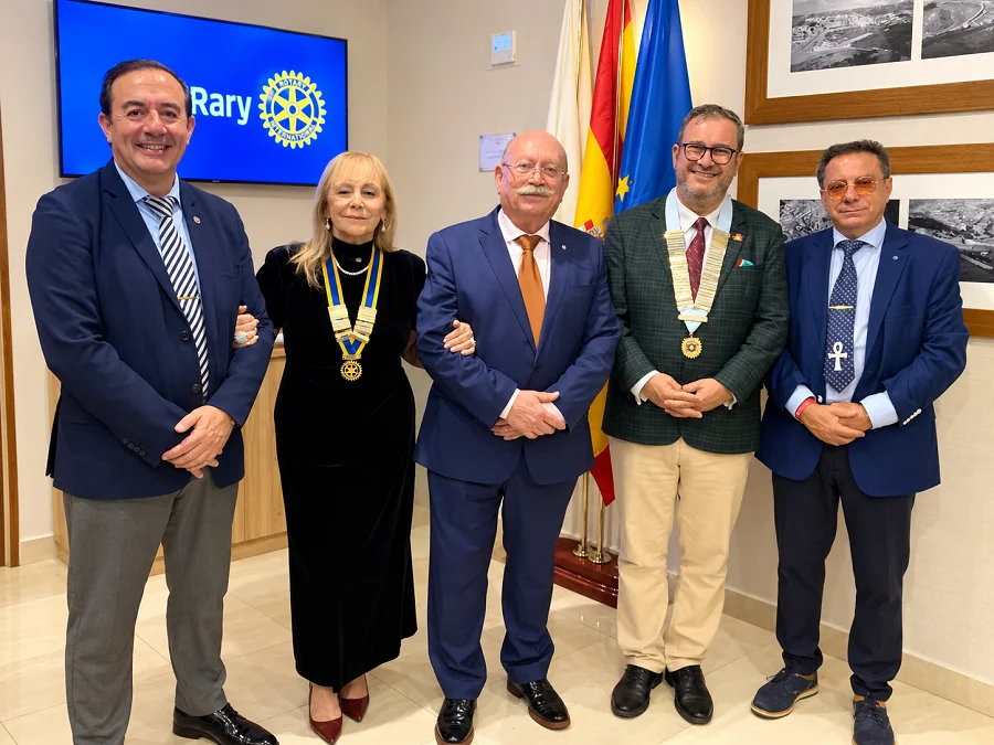 Miembros de UNESCO_Melilla con el Gobernador y Presidenta del Rotary
