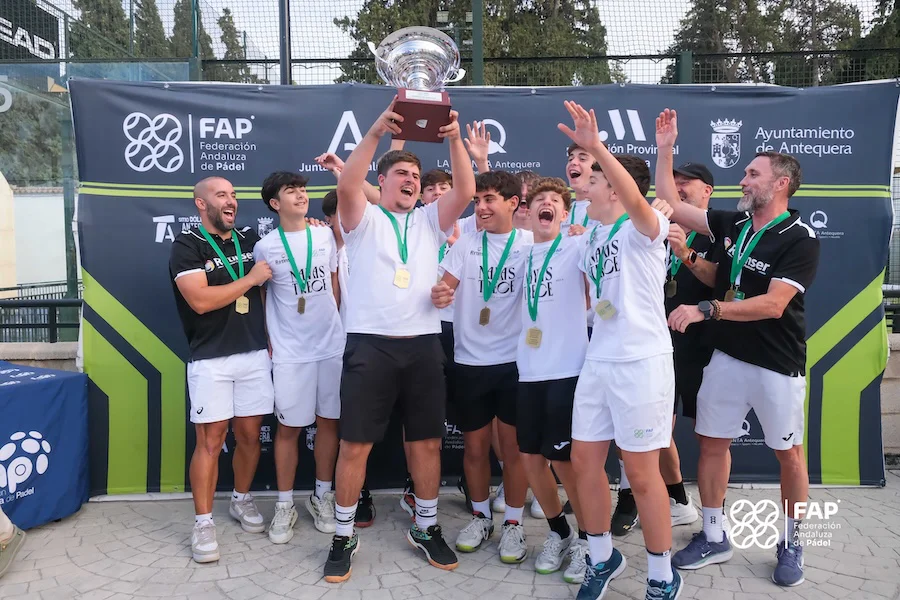 Jaén campeones menores 2 cat