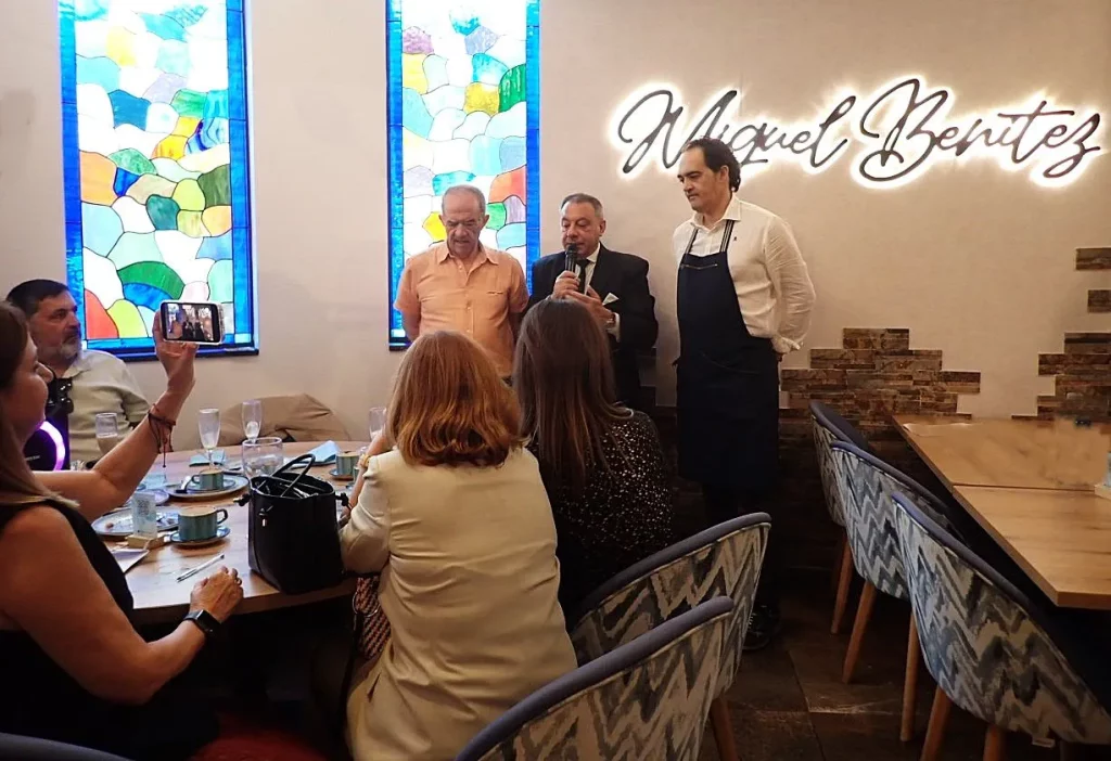 Homenaje-Restaurante-Benitez-1-1024x702