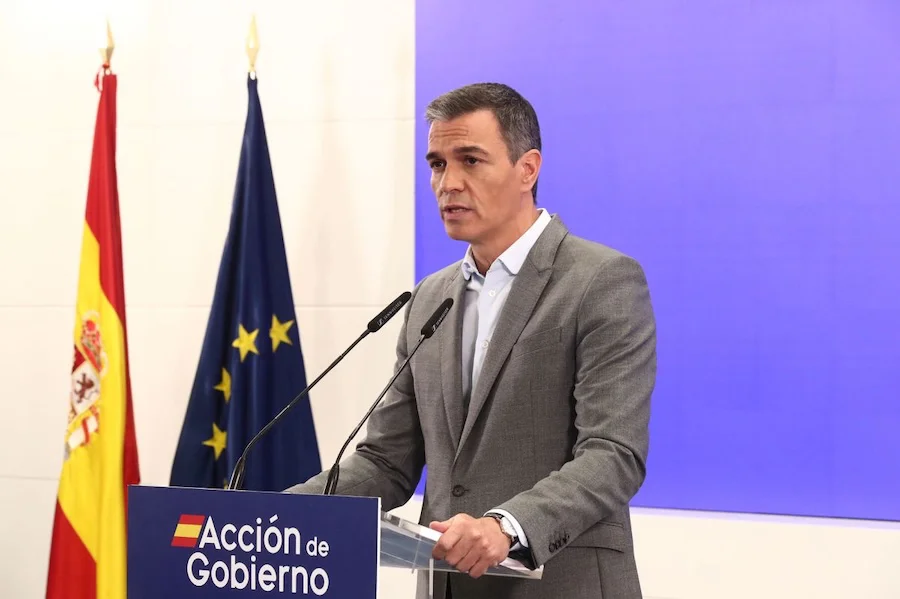 Pedro Sánchez en la presentación sobre uso del transporte público en el Ministerio de Transportes | Foto de Pool Moncloa