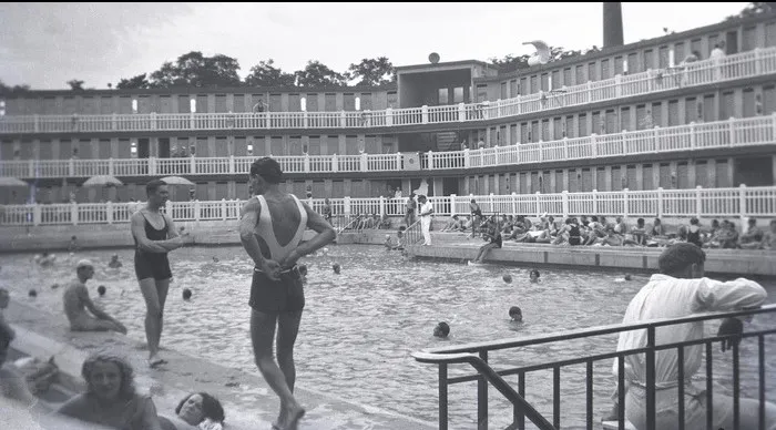 piscine-molitor-paris-q