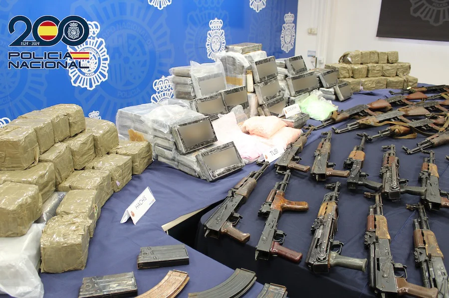 Armas y drogas incautadas | Foto de Policía Nacional
