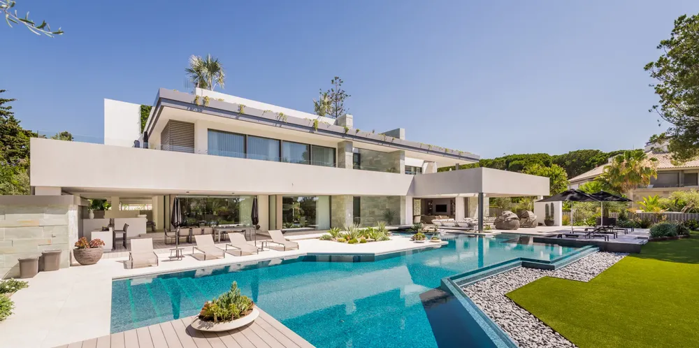 PLP.-Villa en Marbella Club