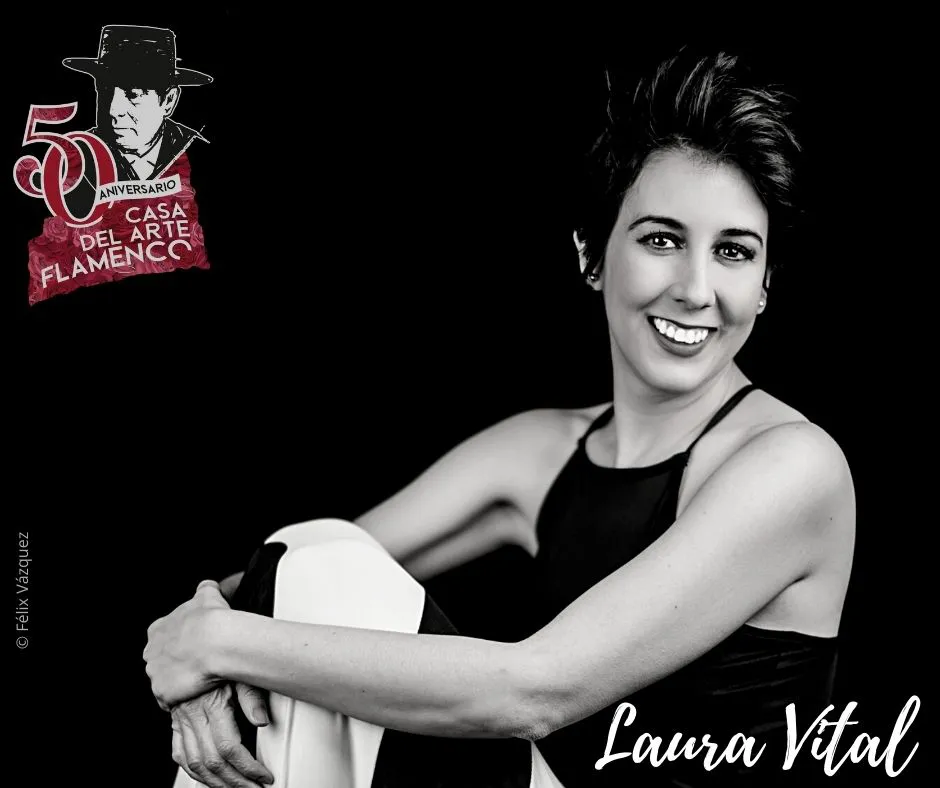 FOTO DE LAURA VITAL. EN BLANCO Y NEGRO. CASA DEL ARTE ANTONIO MAIRENA.