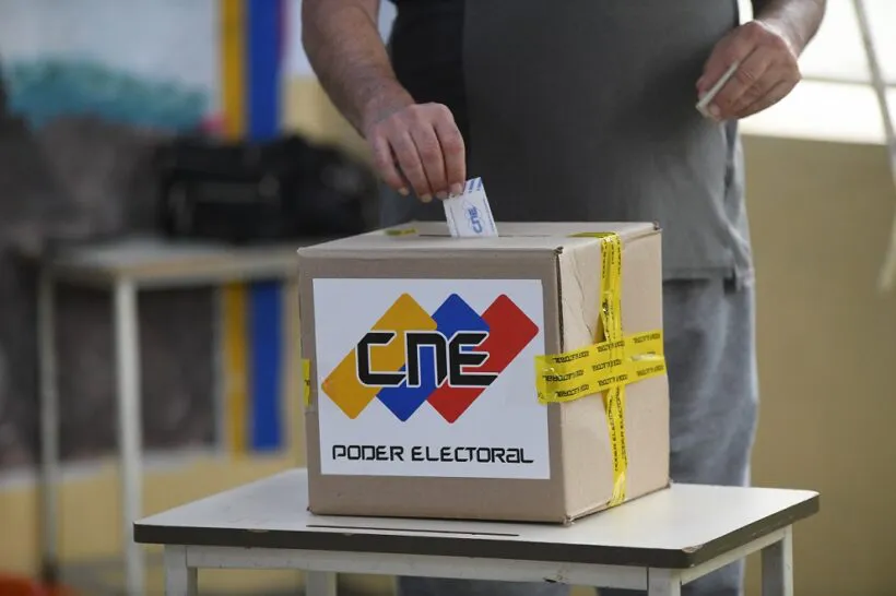elecciones-ven-xinhua-1-820x546