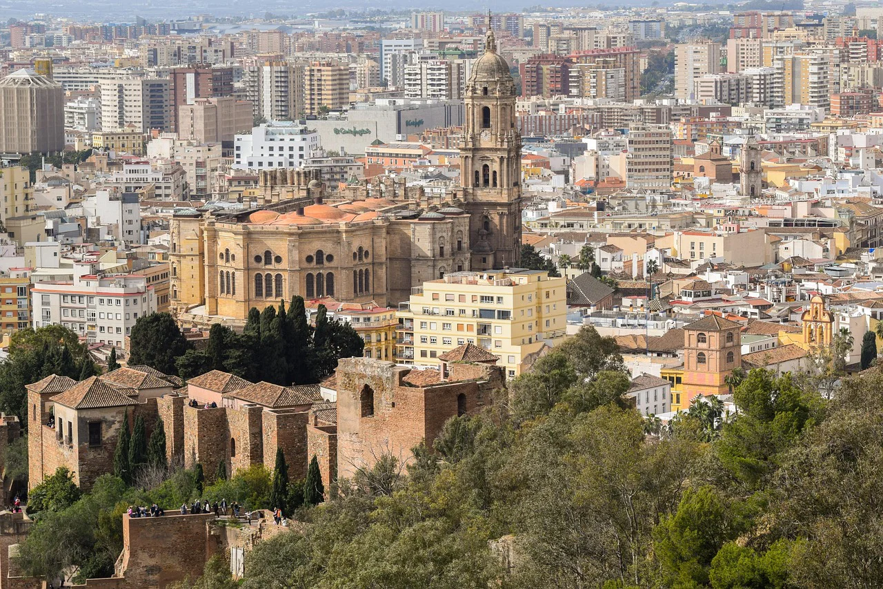 malaga-7946298_1280