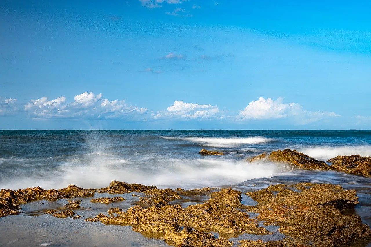 coast-8308438_1280