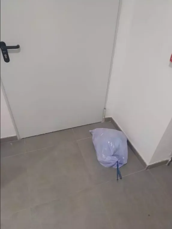 0 (1)